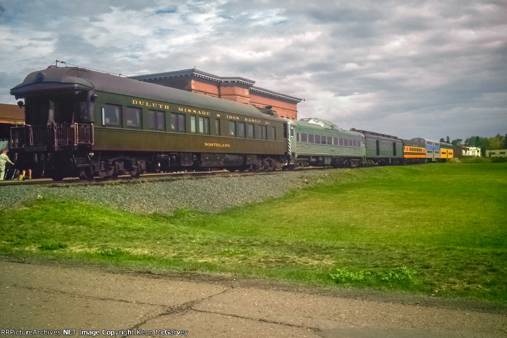 North Shore Scenic Railroad